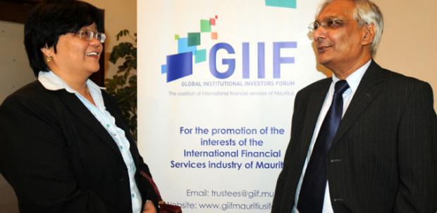 Clairette Ah-Hen CEO de la FSC et Nikhil Treebhoohun.