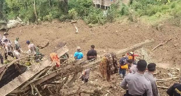 20 morts selon le bilan final d'un glissement de terrain