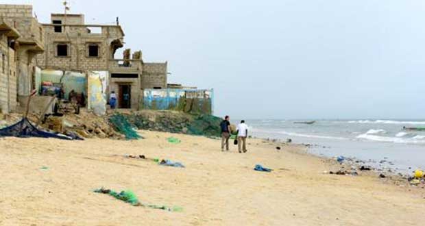 Climat: au Sénégal, l'océan bouscule les hommes