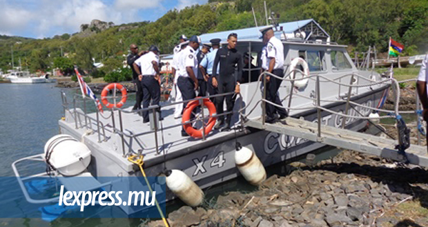 National Coast Guard : un nouveau speed boat fend le lagon
