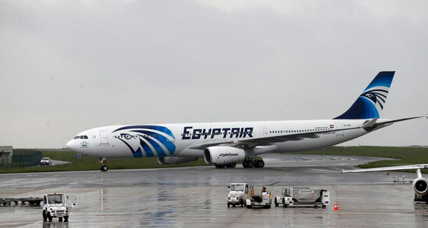 Egyptair : l'avion disparu en Méditerranée s'est désintégré après un incendie