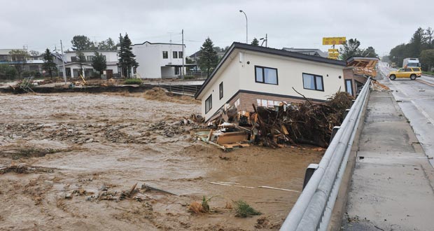 Japon: dix personnes tuées par le typhon Lionrock