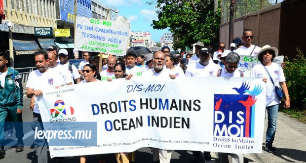 Droits de l’homme : une marche pour conscientiser la population