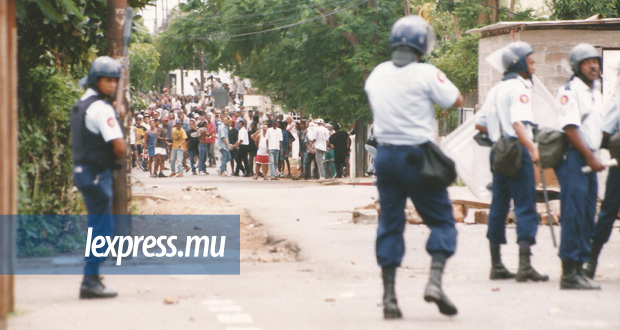 Émeutes de 1999: «Ce sont les rumeurs qui ont fait le plus de mal à l’époque»