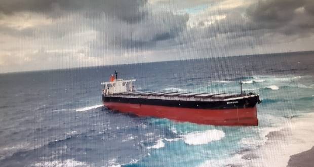 Navire échoué: «Pas d’oil spill jusqu’à présent» dit Kavi Ramano 