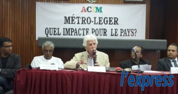 Paul Bérenger a participé, ce mardi 25 novembre, à un forum-débat sur le projet du métro léger organisé par l’ACIM.