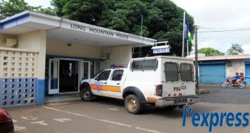 Le poste de police de Montagne-Longue. Un habitant de la localité est décédé ce vendredi 28 novembre après être tombé d’un arbre.