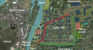Le plan du projet des frères Jhuboo. Il devrait comprendre la déviation de la route principale de Rivière-Noire, indiquée en rouge, et un nouveau tracé, en vert.
