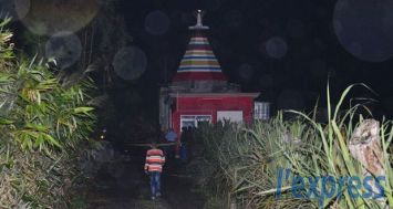 Le centre Chinnamasta Maha Kali Sthann, à Belle-Rive, a été le théâtre d’un drame le vendredi 12 juin. L’épouse du gourou et trois adeptes sont morts asphyxiés lors d’une séance de méditation.
