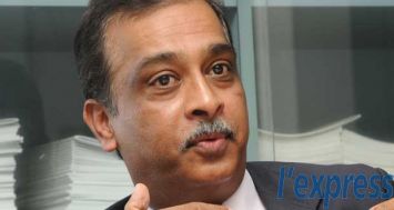 L’allocation de Rs 75 000 que touche Arjoon Suddhoo, président du conseil d’administration d’Air Mauritius, pour sa voiture fait polémique au sein de MK. 
