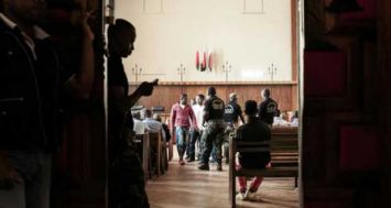 Le tribunal d'Antananarivo lors du procès de 37 personnes pour le lynchage de deux Européens et d'un Malgache, le 8 octobre 2015 à Madagascar. [Photo: AFP] 