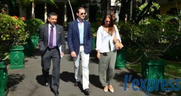 Adeela Rawat-Feistritzer et son époux Claudio, en cour, le lundi 10 août.