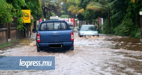 Les rues de Baie-du-Tombeau étaient inondées dans la journée du mardi 9 février.