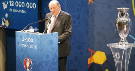 Jacques Lambert tient une conférence de presse à 100 jours du coup d'envoi de l'Euro-2016, le 2 mars à Paris.