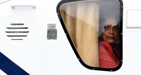 La Présidente du Brésil Dilma Rousseff, le 7 mars 2016 dans un hélicoptère à Brasilia