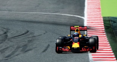 Max Verstappen (Red Bull-TAG Heuer), le 15 mai 2016 lors du GP d'Espagne sur le Circuit de Catalogne