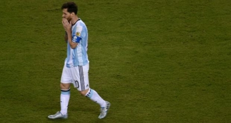 Lionel Messi après son échec avec l'Argentine face au Chili en finale de la Copa America, le 26 juin 2016 à East Rutherford