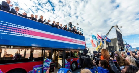 Les joueurs de l'équipe d'Islande à leur retour à Reykjavik, après leur élimination en quarts de finale de l'Euro 2016 face à la France.