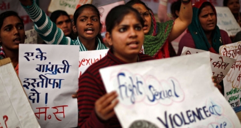Des membres de la caste des Dalits ont protesté dimanche pour réclamer justice pour la victime de viol.