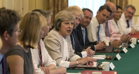 La Première ministre britannique Theresa May lors de son premier conseil des ministres le 19 juillet 2016 à Londres.