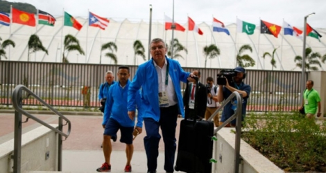 Le président du CIO Thomas Bach lors de son arrivée au Village olympique à Rio de Janeiro, le 28 juillet 2016.