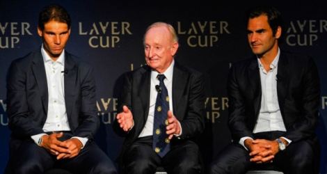 Rafael Nadal (g), Rod Laver (c) et Roger Federer lors de l'annonce de la Laver Cup, nouvelle épreuve du circuit masculin, le 24 août à New York.