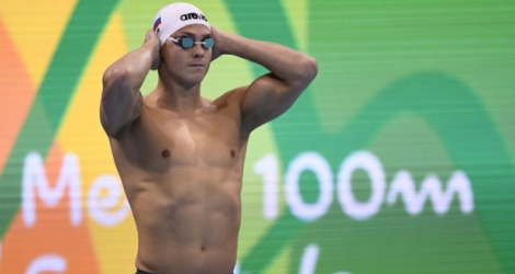 Le nageur russe Vladimir Morozov se prépare avant le départ des séries du 100 m libre aux JO de Rio, le 9 août 2016.