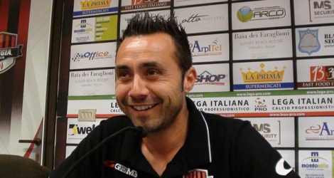 Roberto De Zerbi, 37 ans, était auparavant l'entraîneur du club de Foggia (3e division).