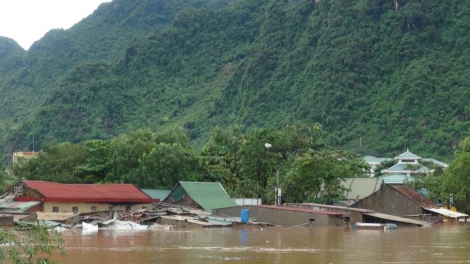 Des dizaines de milliers de foyers ont été complètement inondés. - © VIETNAM NEWS AGENCY - AFP