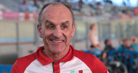 Au sein de la FMC, le choix de Bruno Roussel divise car ce dernier était étroitement lié au scandale de dopage dans le Tour de France en 1998.