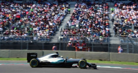 La Mercedes de Lewis Hamilton lors des qualifications du GP du Mexique, le 29 octobre 2016 à Mexico.