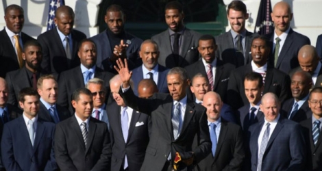Le président Barack Obama et l'équipe des Cleveland Cavaliers, sacrés champions NBA en juin, à la Maison-Blanche, le 10 novembre 2016.