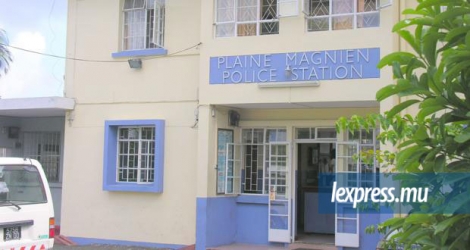 La police de Plaine-Magnien a effectué une descente chez un habitant de la région mardi 15 novembre.