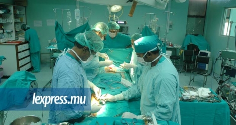 (Photo d’illustration) Le ministère de la Santé a annoncé qu’«environ 200 aspirants médecins seront retenus pour leur internat».