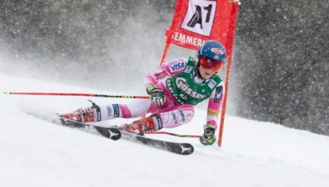 L'Américaine Mikaela Shiffrin dans le deuxième slalom géant de Semmering (Autriche), le 28 décembre 2016
