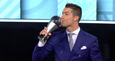 L'attaquant de 31 ans a reçu lundi le prix Fifa du meilleur joueur de l'année 2016 lors d'une cérémonie à Zurich.