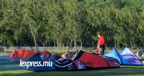 Le kitesurf attire nombre d’opérateurs étrangers, surtout des Russes.