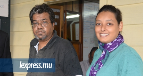 Le 28 décembre, Hassenjee et Farinah Ruhomally ont été informés qu’il y avait aucune poursuite contre eux. 
