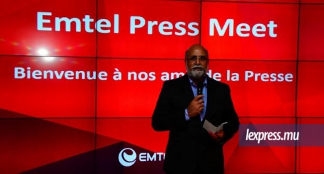 Teddy Bhullar, le CEO d’Emtel, face à la presse le lundi 30 janvier à Bagatelle.