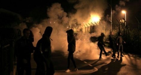 Affrontements entre manifestants et police à Corte le 15 février 2016, deux jours après des incidents en marge du match Reims-Bastia .