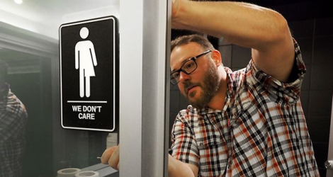 Les deux parties qui s'opposent aux Etats-Unis dans la «bataille des toilettes» sur les droits des personnes transgenres.