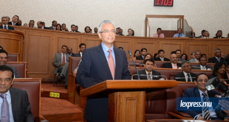 In the 2016-2017 Budget that he presented on the 29th July 2016, Pravind Jugnauth promised that “some 21,400 youths, men and women will be taken out of unemployment” thanks to the various measures that he announced.