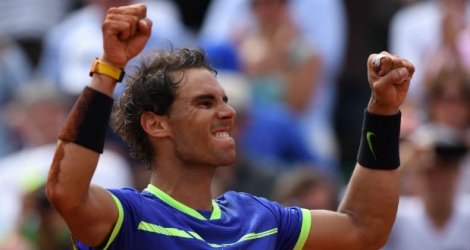 Rafael Nadal remportant son dixième Roland-Garros.
