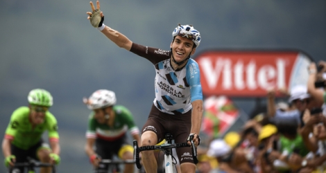 Romain Bardet  s'est montré le plus fort, jeudi, sur l'altiport de Peyragudes pour remporter la 12e étape du Tour de France.