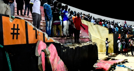 Huit personnes sont mortes samedi soir à Dakar, dans un mouvement de foule survenu à la suite d'échauffourées entre supporters dans le stade où se déroulait la finale de la Coupe de la Ligue sénégalaise de football.