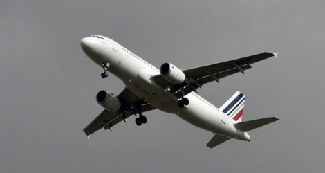 Un Airbus A320 de la compagnie Air France, le 2 mars 2017, avant son atterrissage à l'aéroport de Toulouse-Blagnac 