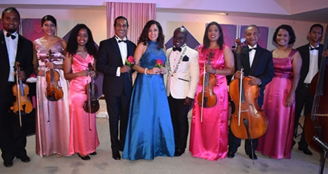 Après deux représentations au Ghana, les artistes de musique classique sont de retour au pays. 
