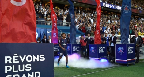 La recrue star du PSG Neymar lors de sa présentation aux Parc des Princes, le 5 août 2017 
