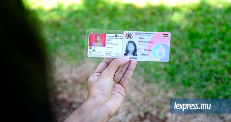 La bureaucratie et le risque d’usurpation d’identité seront réduits avec la nouvelle carte d’identité. 