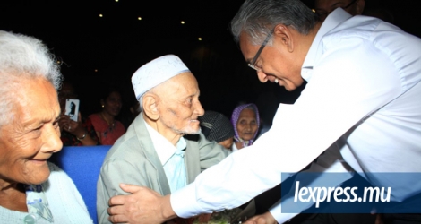 Le chef du gouvernement participait à la Journée internationale des personnes âgées, à Réduit, dimanche 1er octobre.